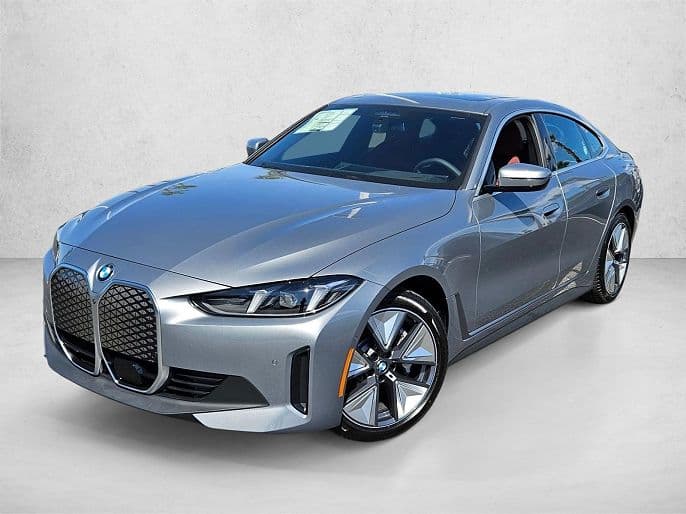 2026 BMW i4 photo 1