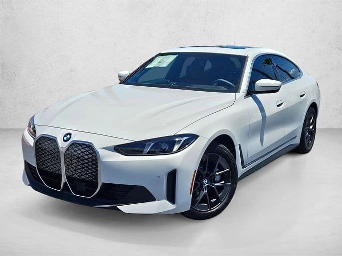 2026 BMW i4 photo 1