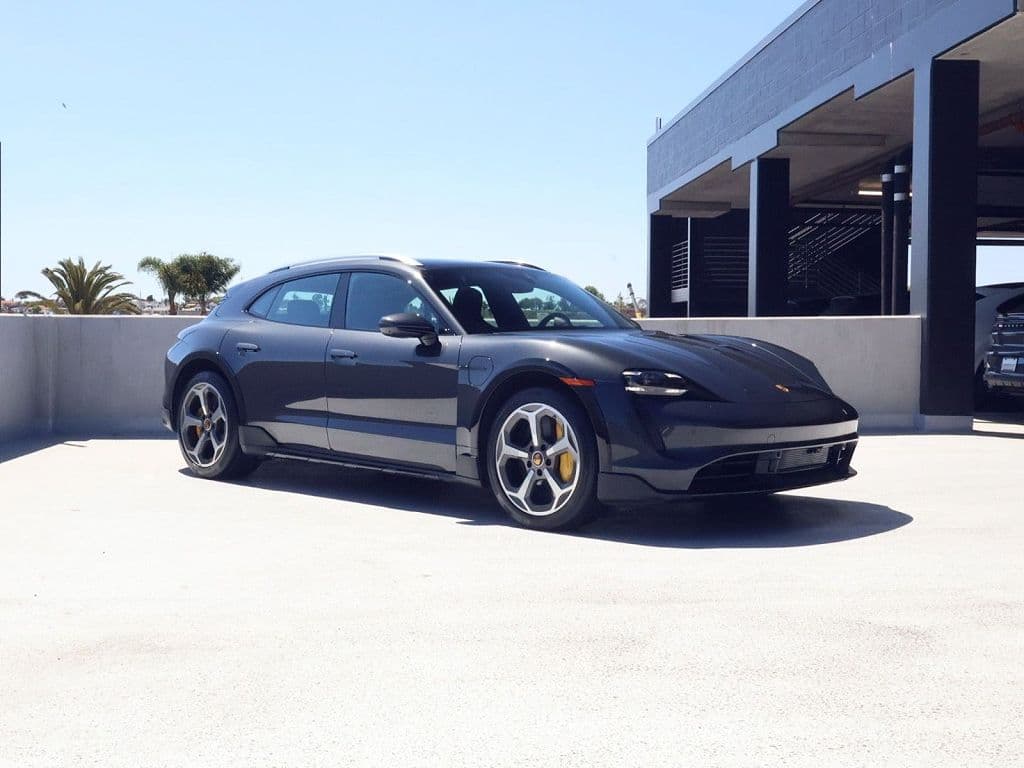 2023 Porsche Taycan photo 1
