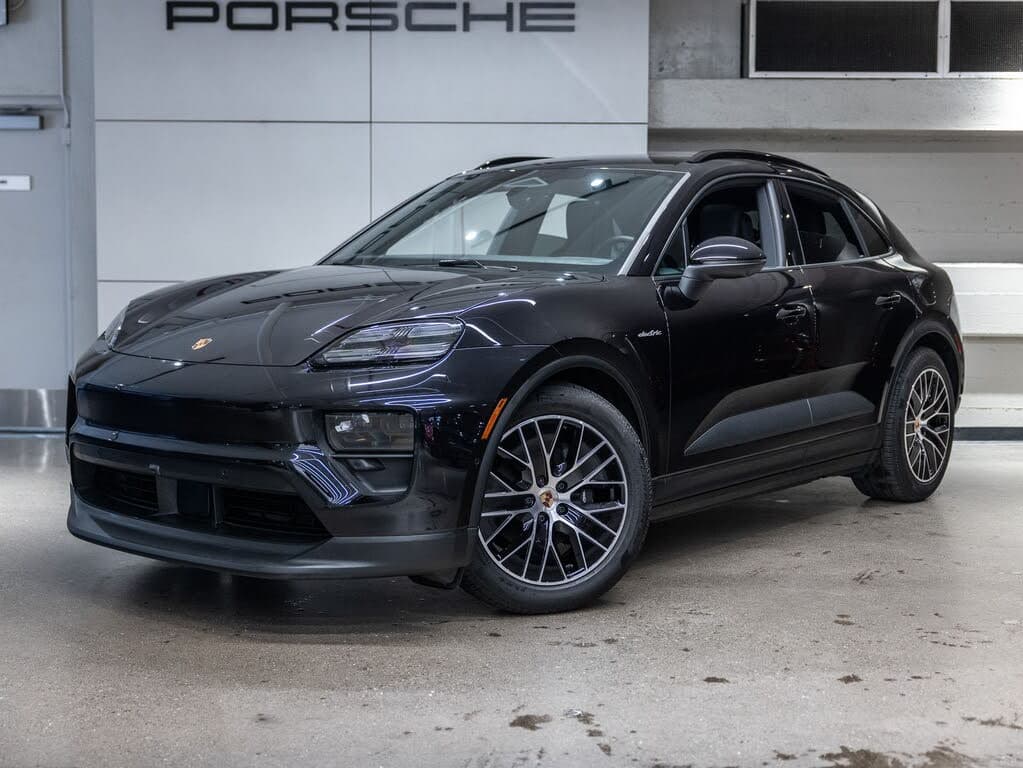 2025 Porsche Macan photo 1