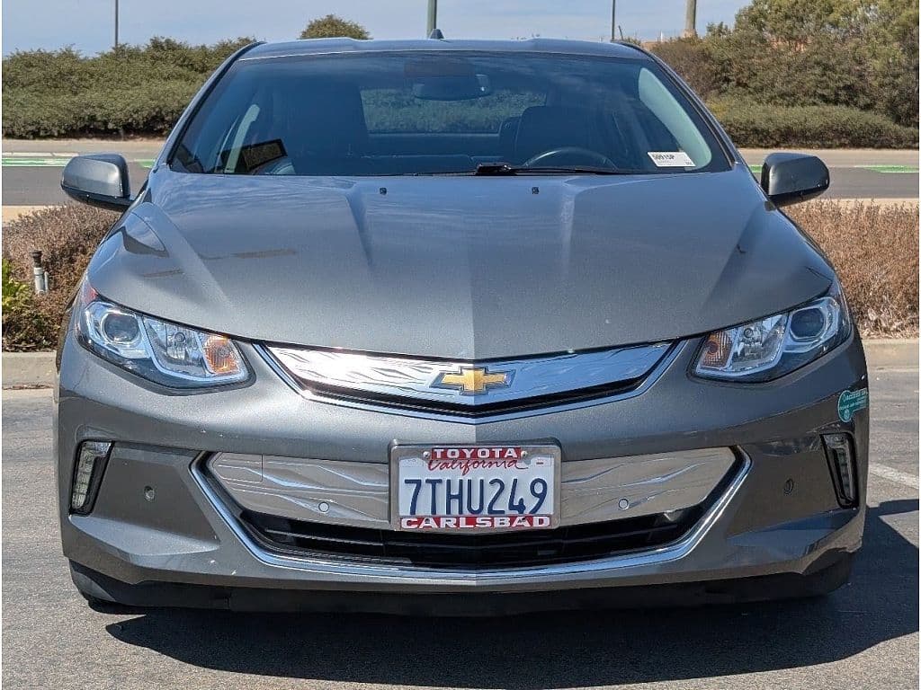 2017 Chevrolet Volt photo 1