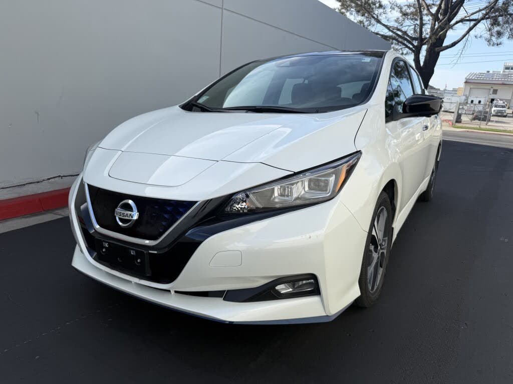 2020 Nissan Leaf photo 1