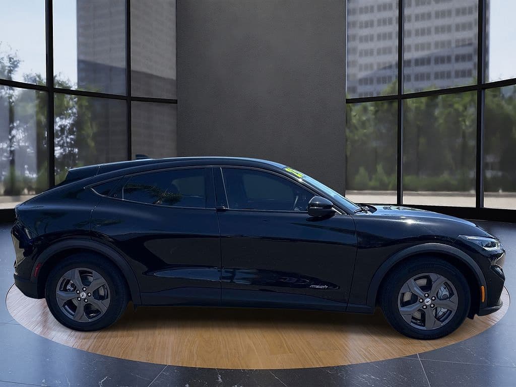 2023 Ford Mustang Mach-E photo 1