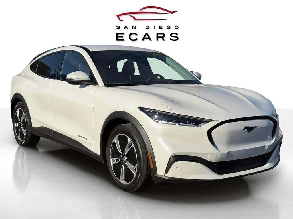 2022 Ford Mustang Mach-E photo 1