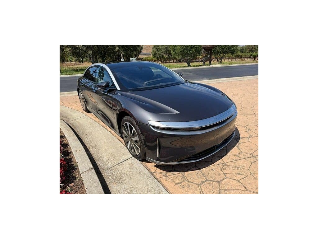 2025 Lucid Air photo 1