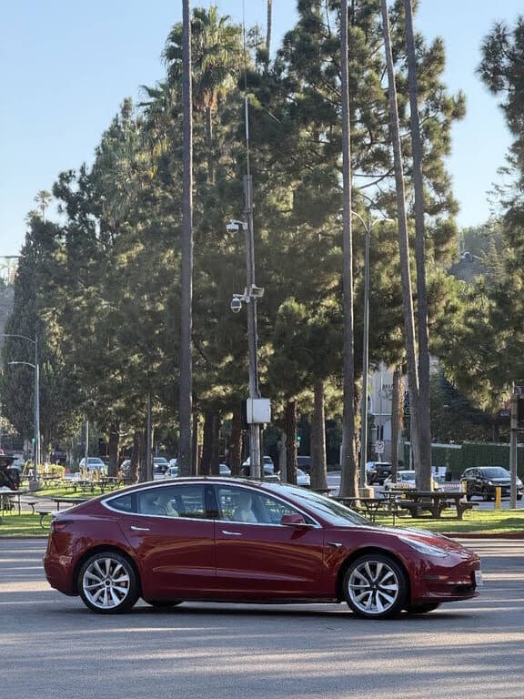 2019 Tesla Model 3 photo 1