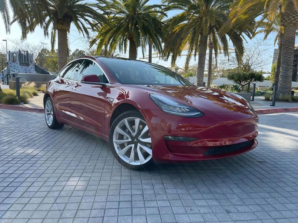 2018 Tesla Model 3 photo 1