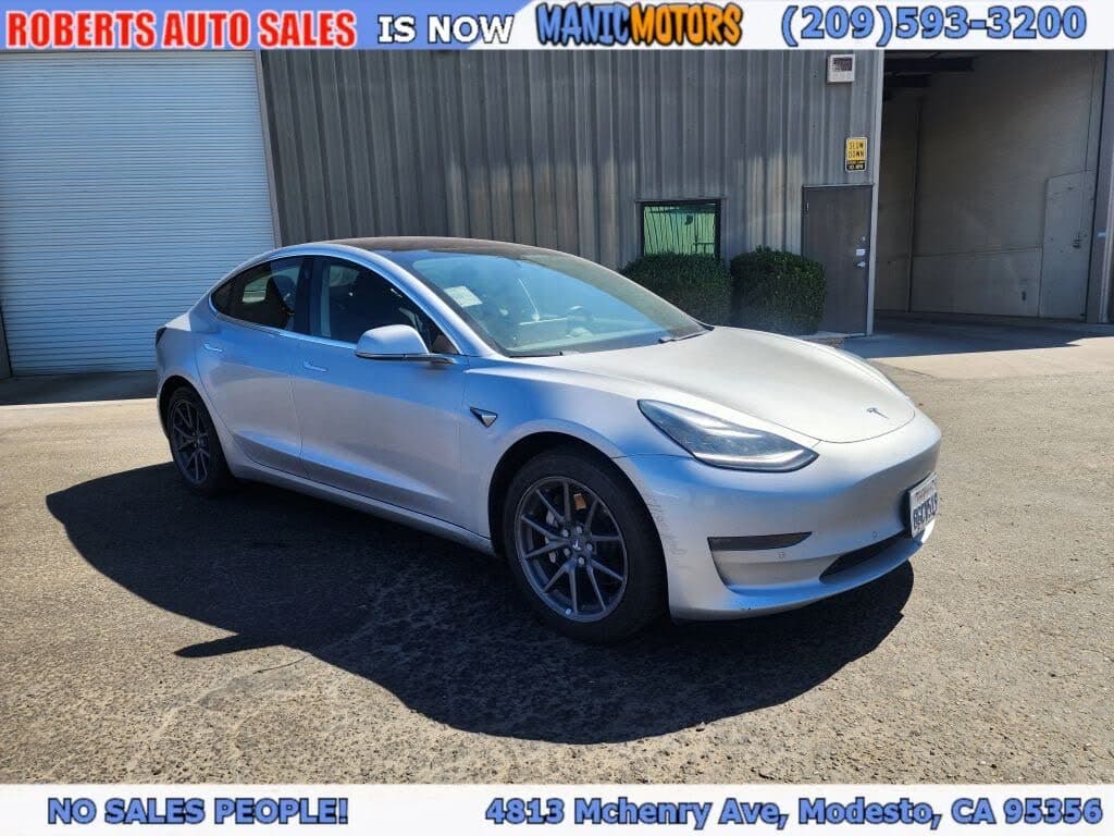 2018 Tesla Model 3 photo 1
