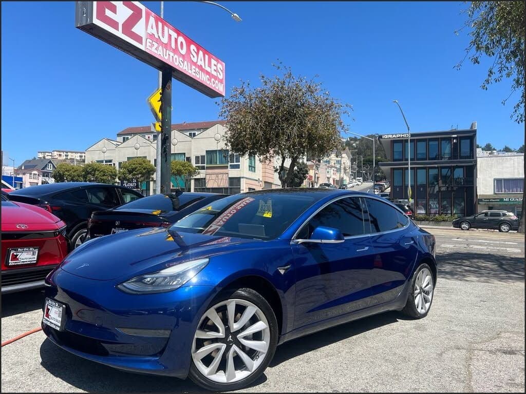 2020 Tesla Model 3 photo 1