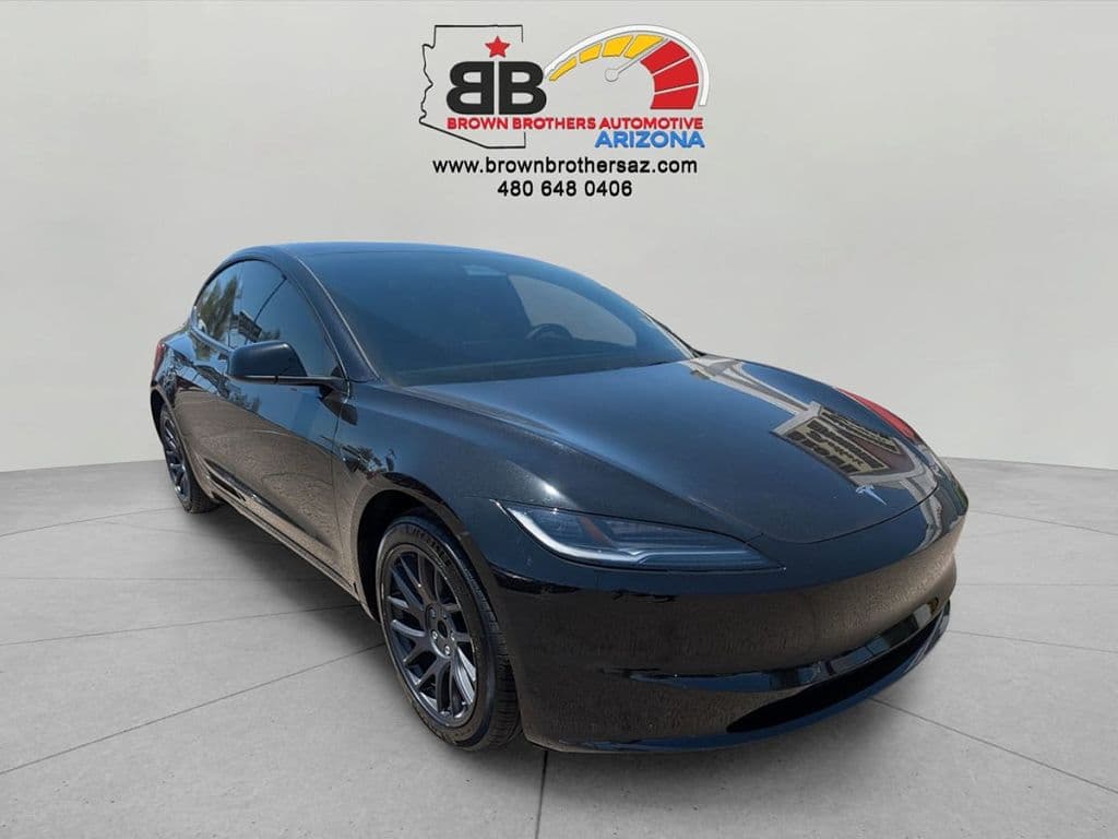 2025 Tesla Model 3 photo 1