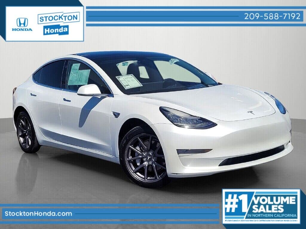 2018 Tesla Model 3 photo 1