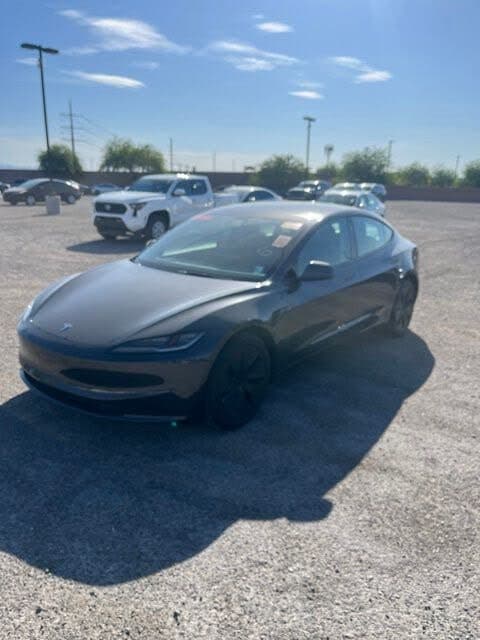 2024 Tesla Model 3 photo 1
