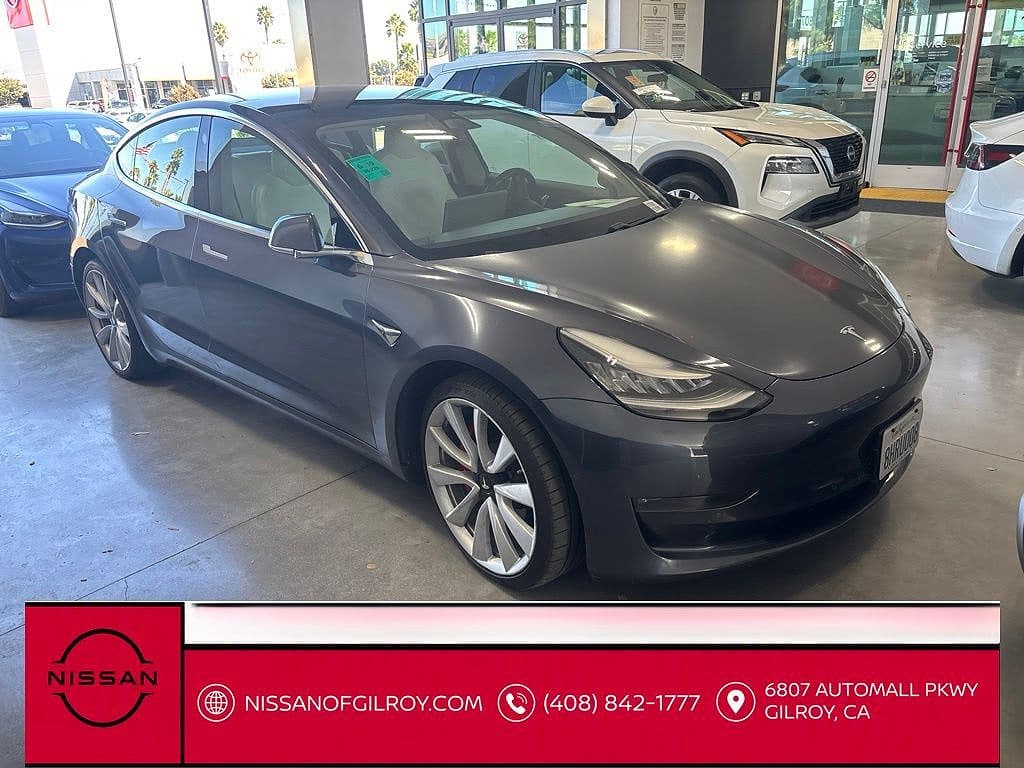 2018 Tesla Model 3 photo 1