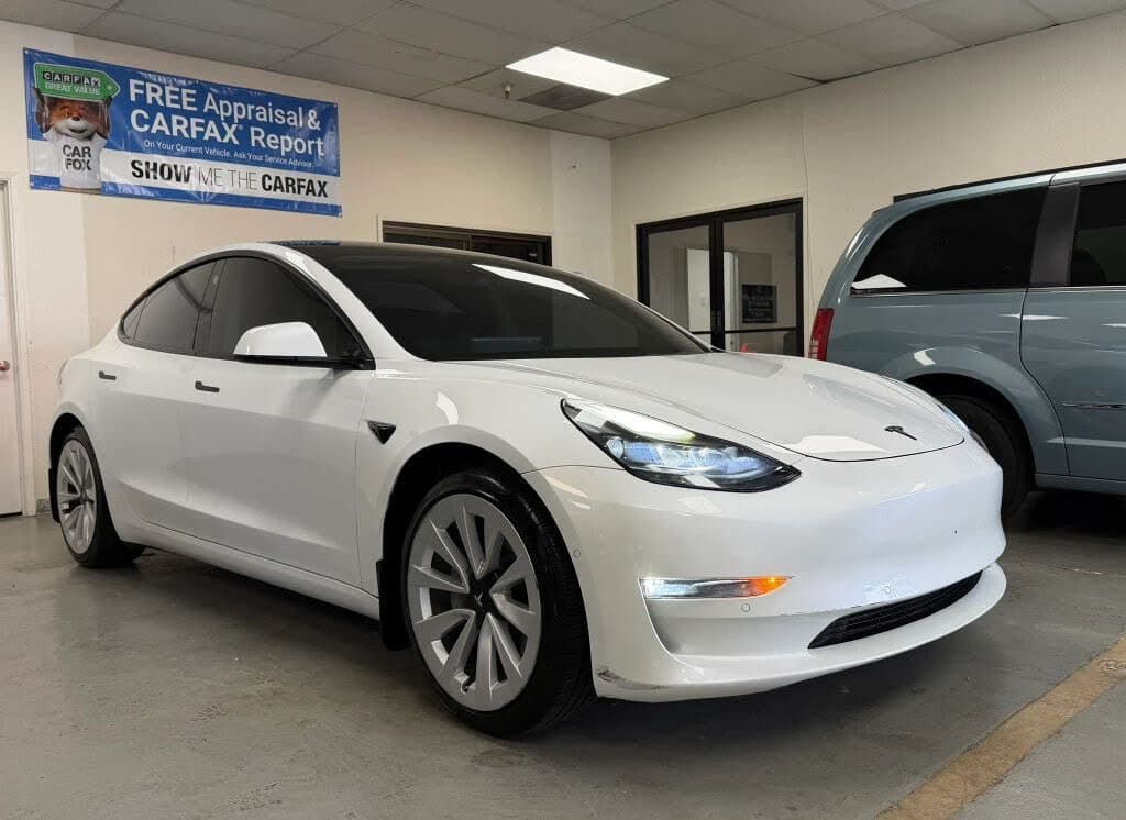 2022 Tesla Model 3 photo 1