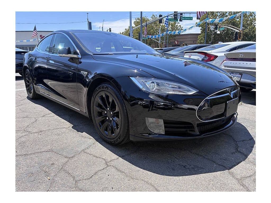 2016 Tesla Model S photo 1