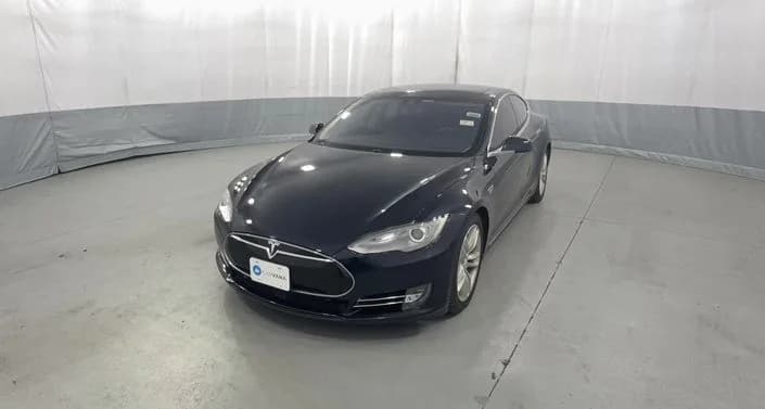 2015 Tesla Model S photo 1