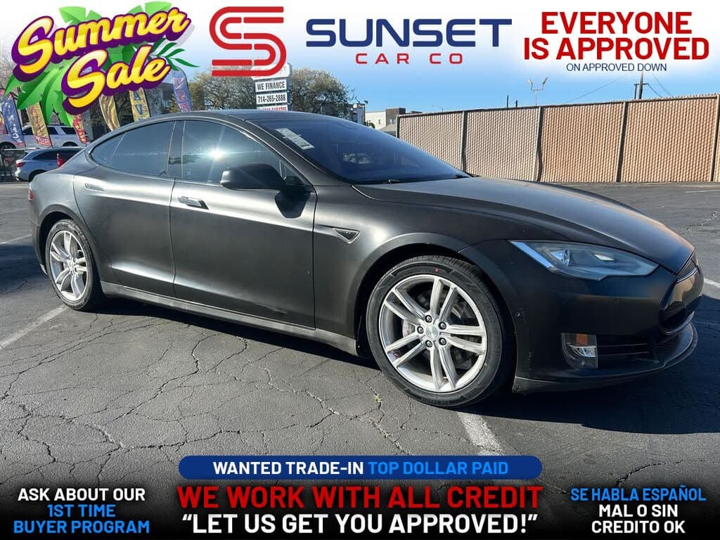 2014 Tesla Model S photo 1