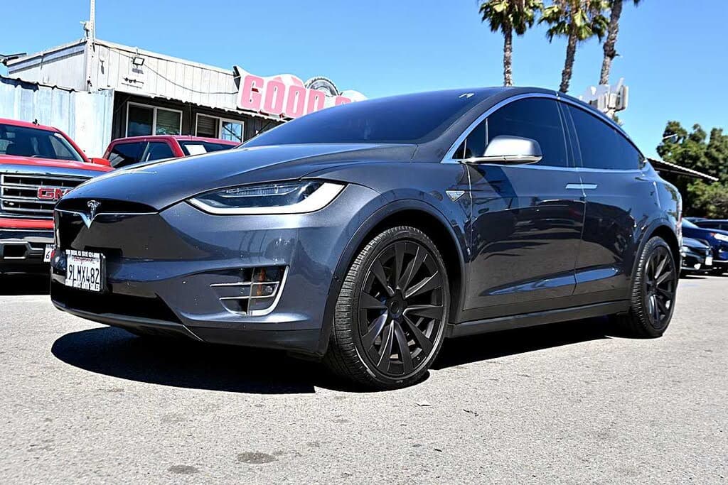2016 Tesla Model X photo 1