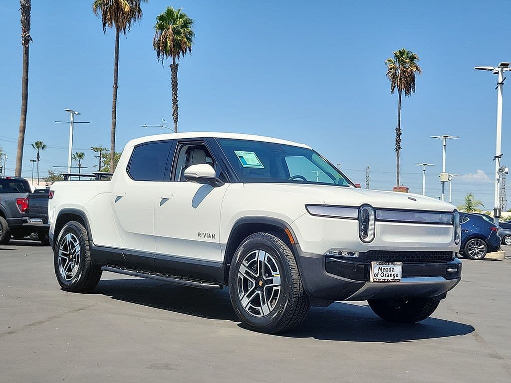2024 Rivian R1T photo 1
