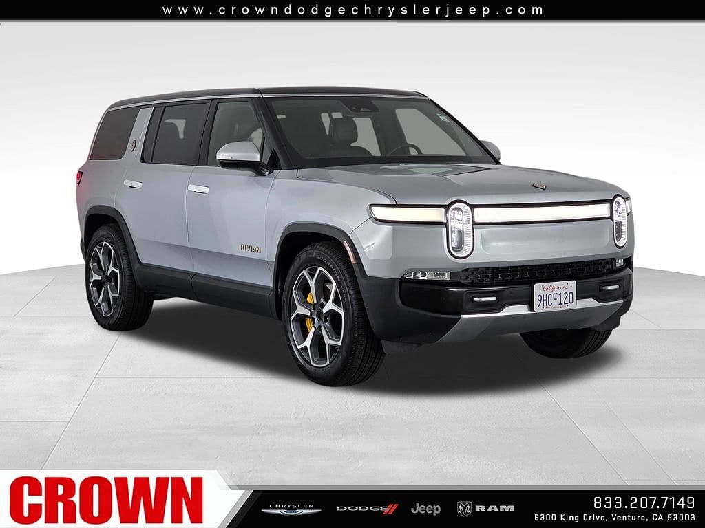 2023 Rivian R1S photo 1