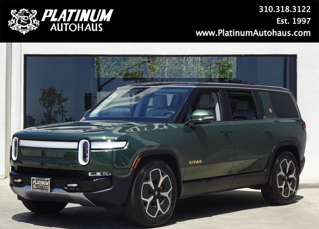 2024 Rivian R1S photo 1