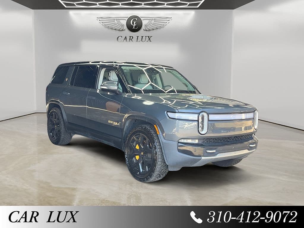 2023 Rivian R1S photo 1