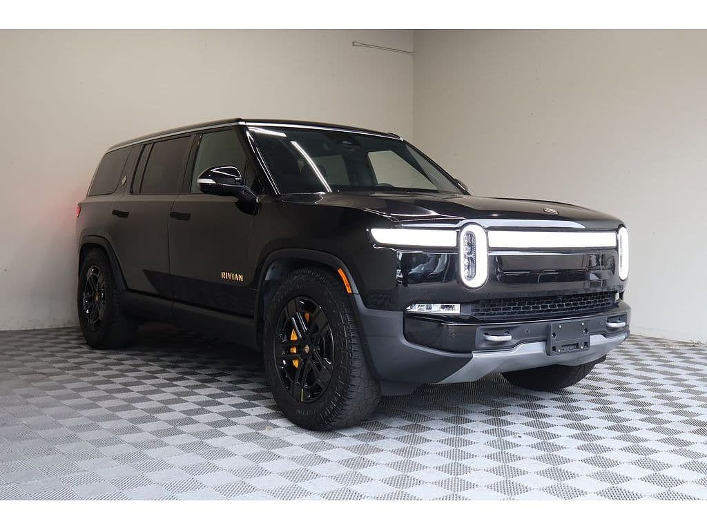 2022 Rivian R1S photo 1