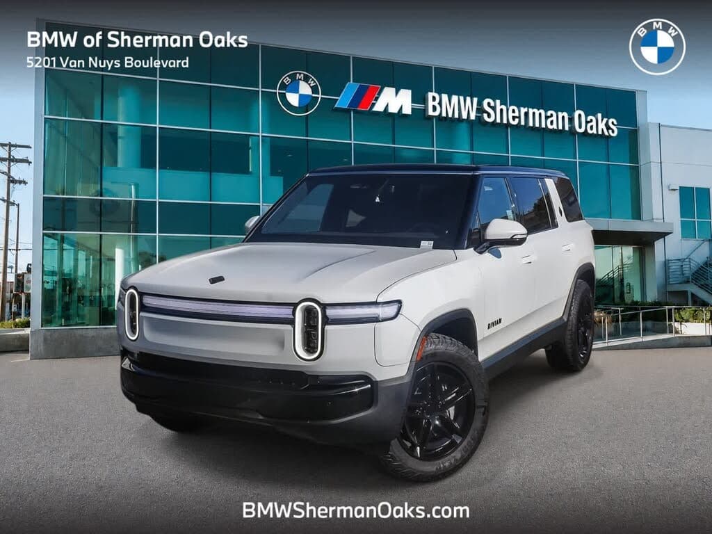 2025 Rivian R1S photo 1