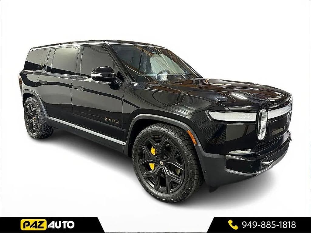 2023 Rivian R1S photo 1