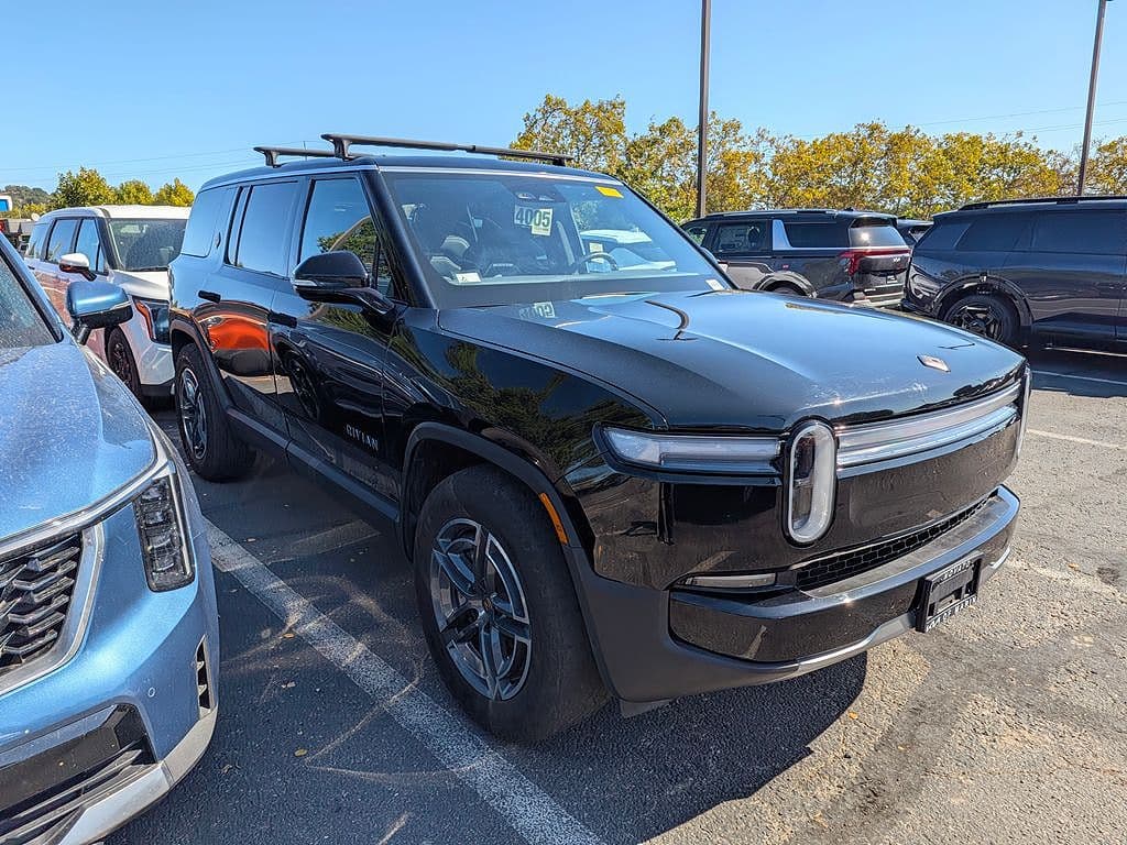 2025 Rivian R1S photo 1