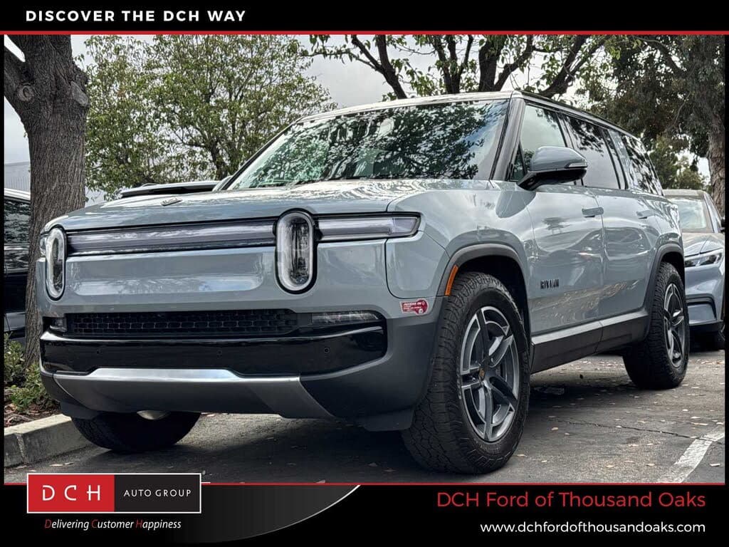2025 Rivian R1S photo 1