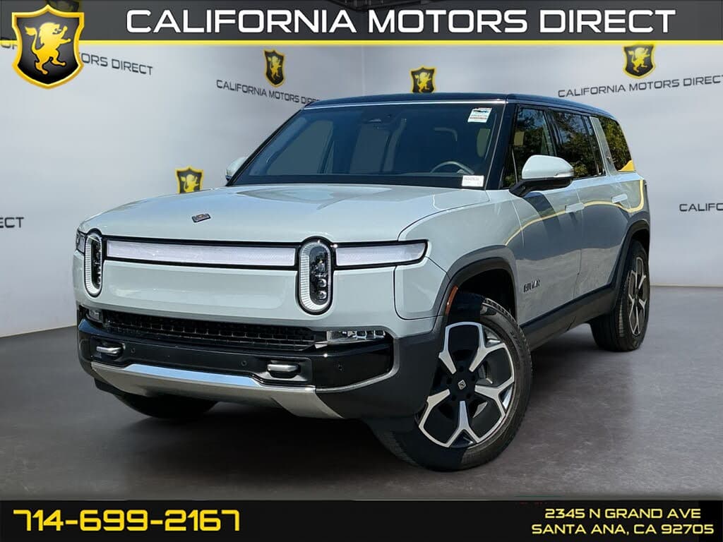 2024 Rivian R1S photo 1