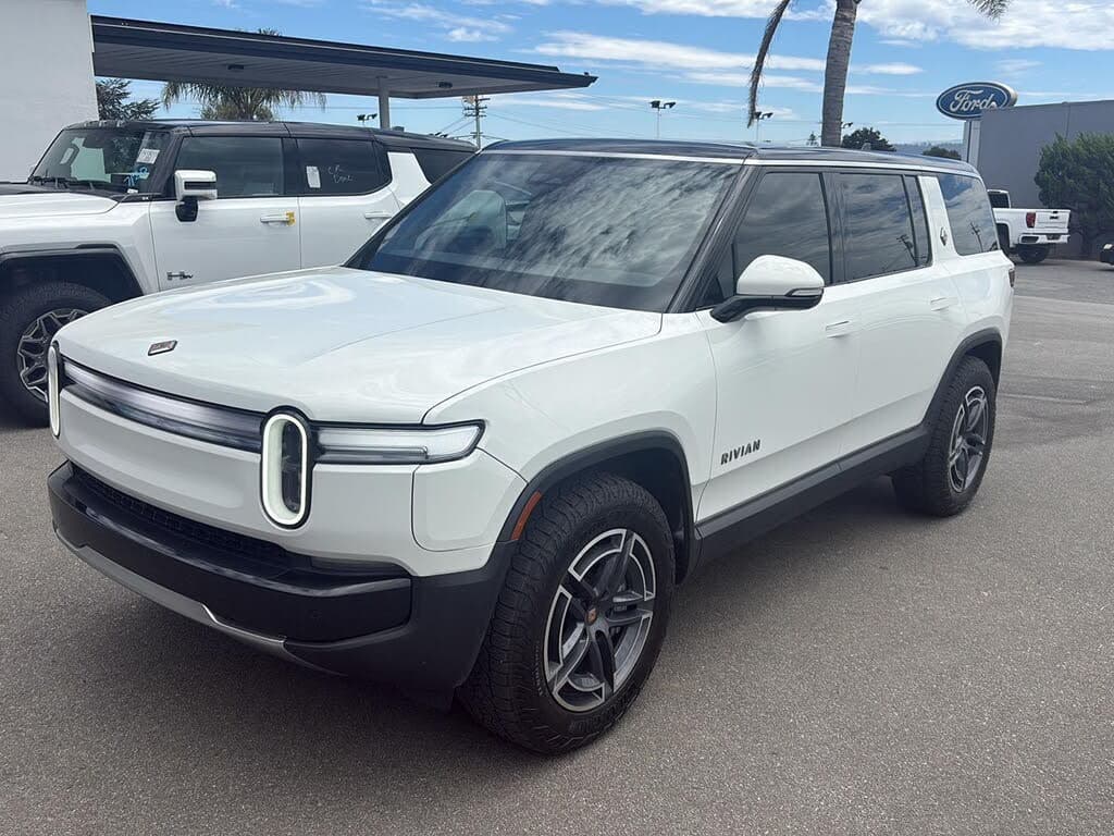 2026 Rivian R1S photo 1
