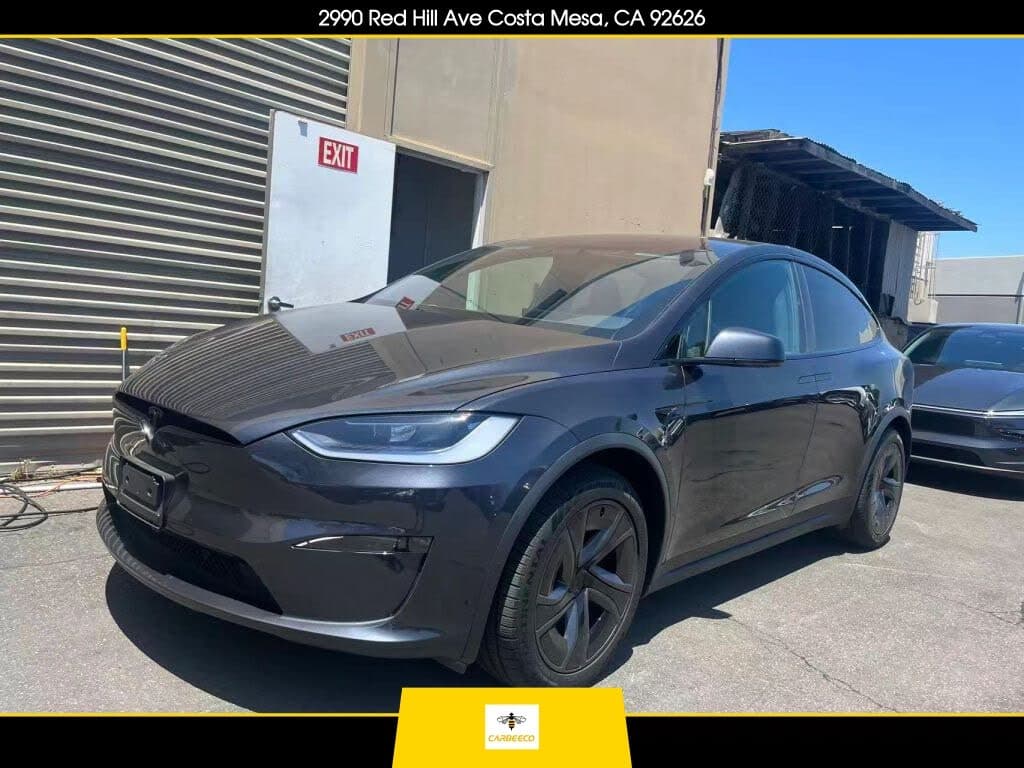 2026 Tesla Model X photo 1