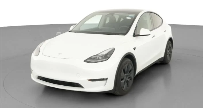 2024 Tesla Model Y photo 1