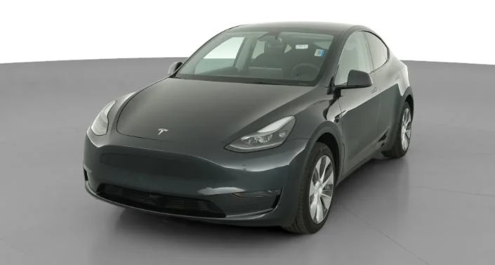 2024 Tesla Model Y photo 1