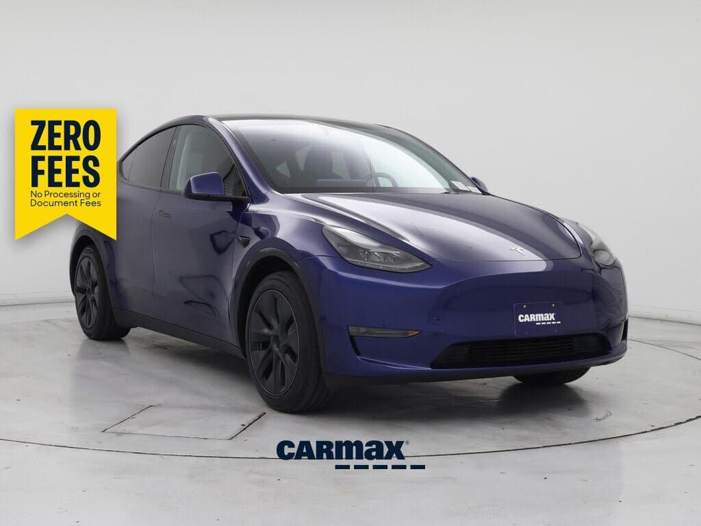 2025 Tesla Model Y photo 1