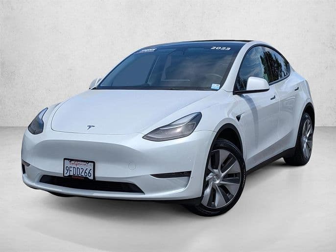 2023 Tesla Model Y photo 1