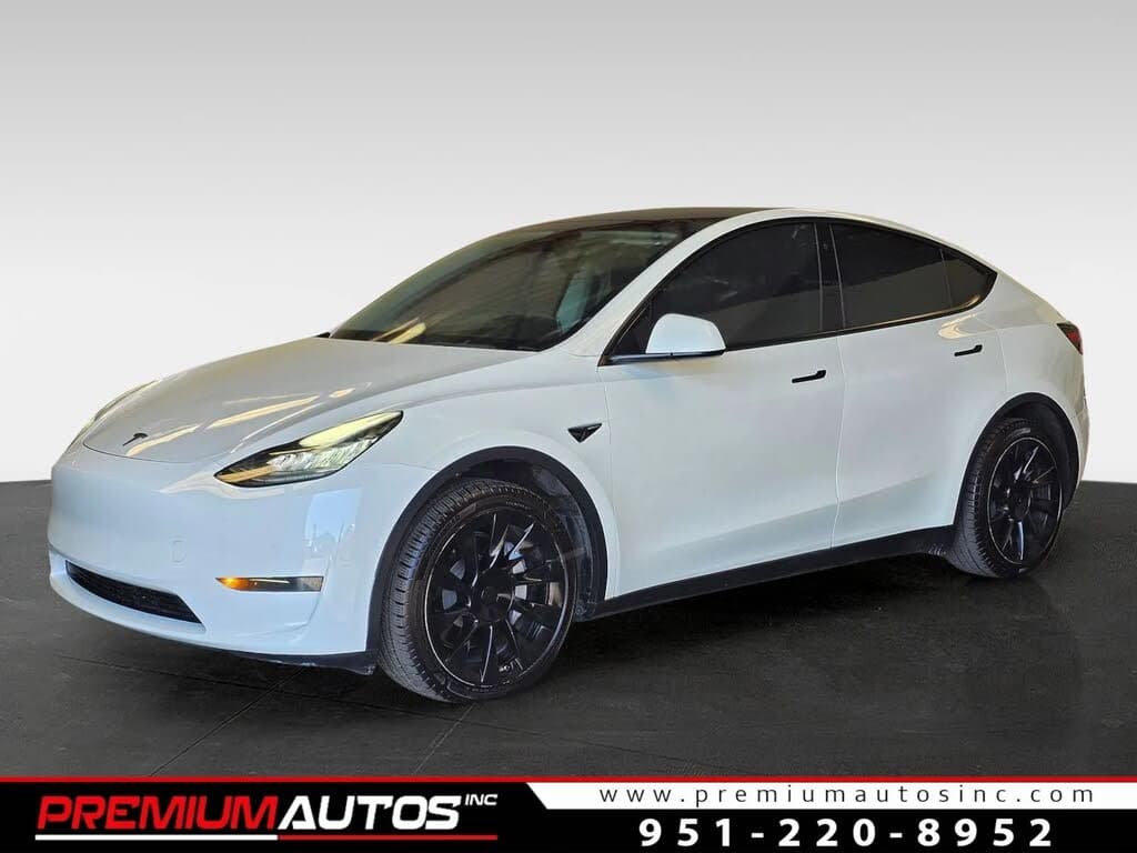 2023 Tesla Model Y photo 1