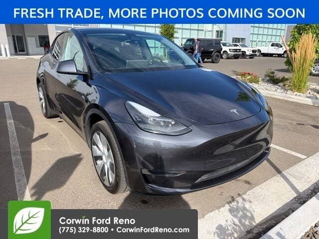2024 Tesla Model Y photo 1