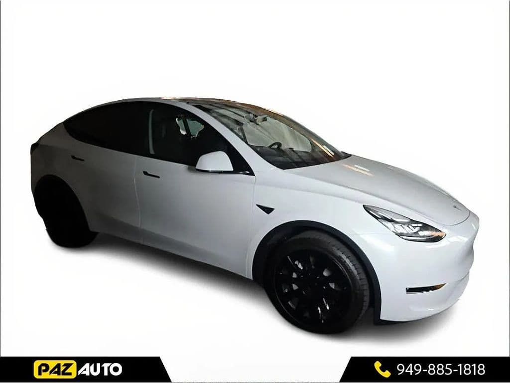 2023 Tesla Model Y photo 1
