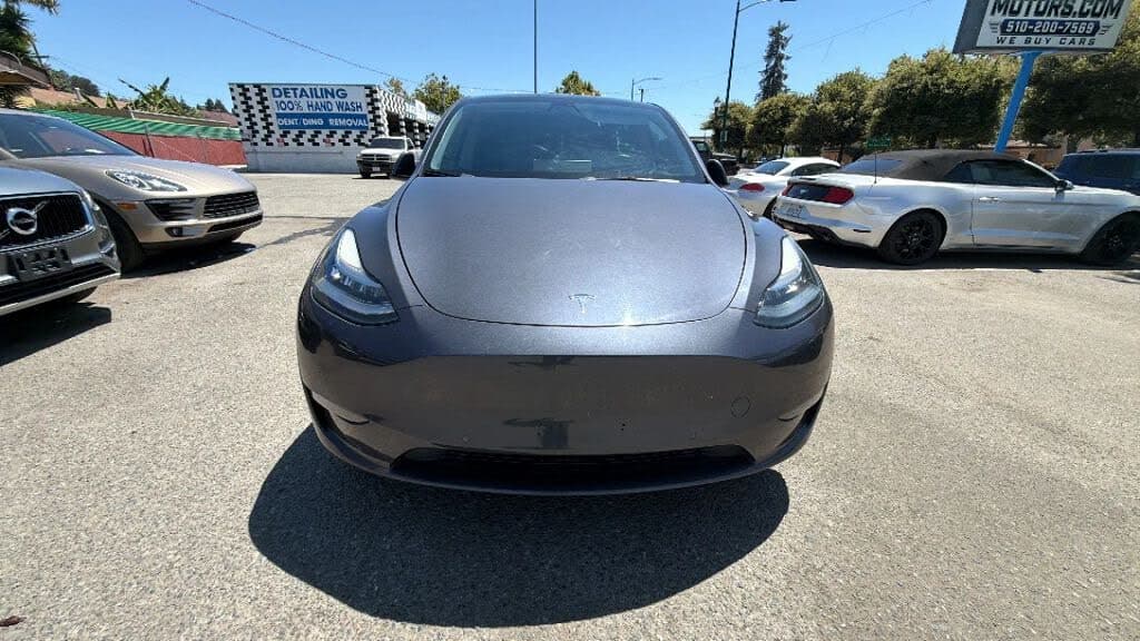 2022 Tesla Model Y photo 1