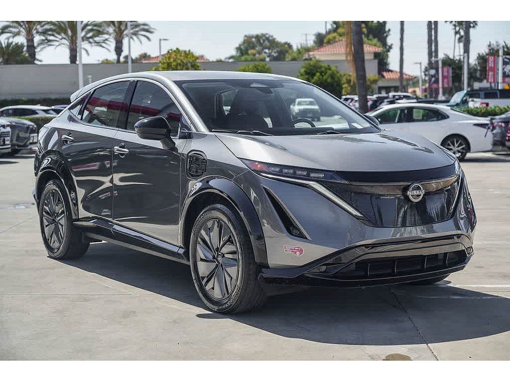 2023 Nissan ARIYA photo 1