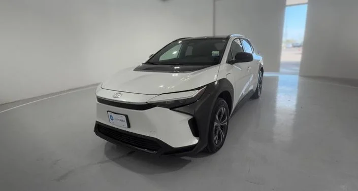 2024 Toyota bZ4X photo 1