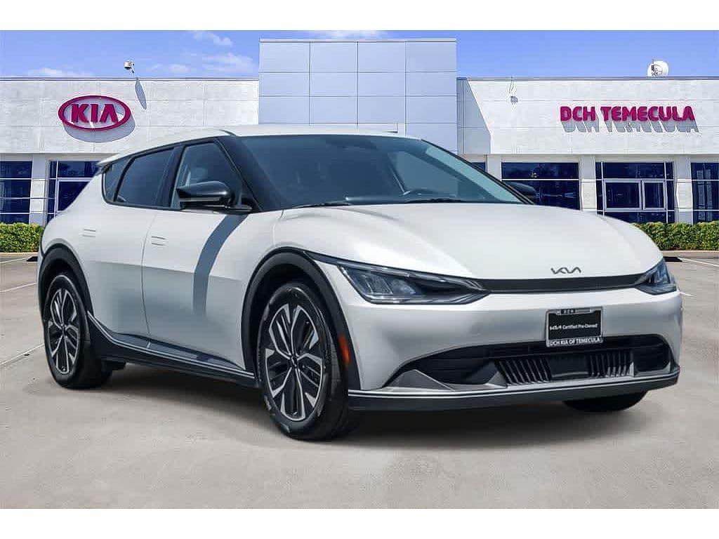2023 Kia EV6 photo 1