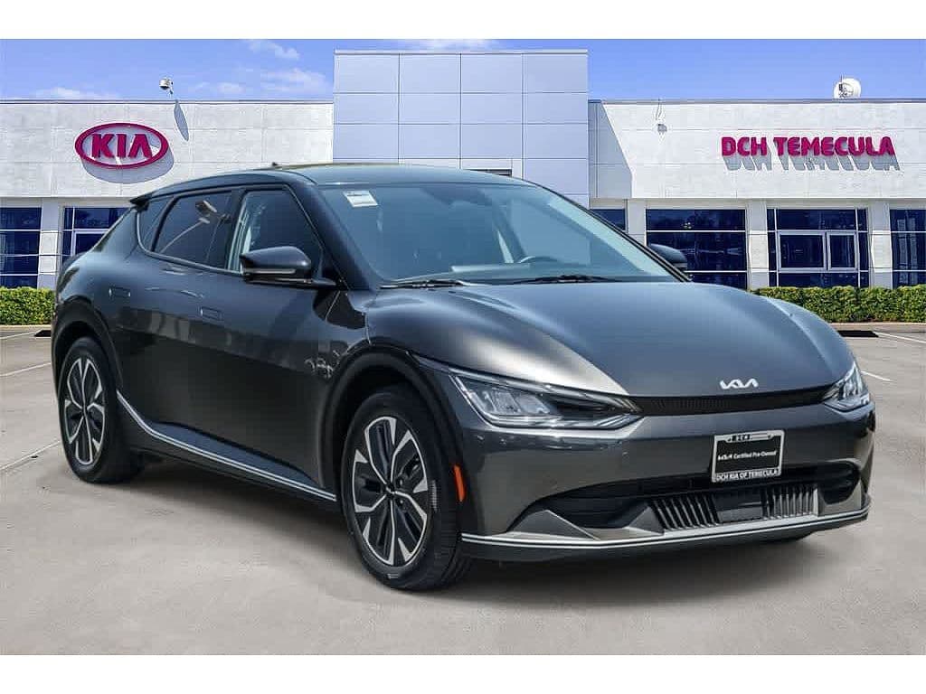 2023 Kia EV6 photo 1