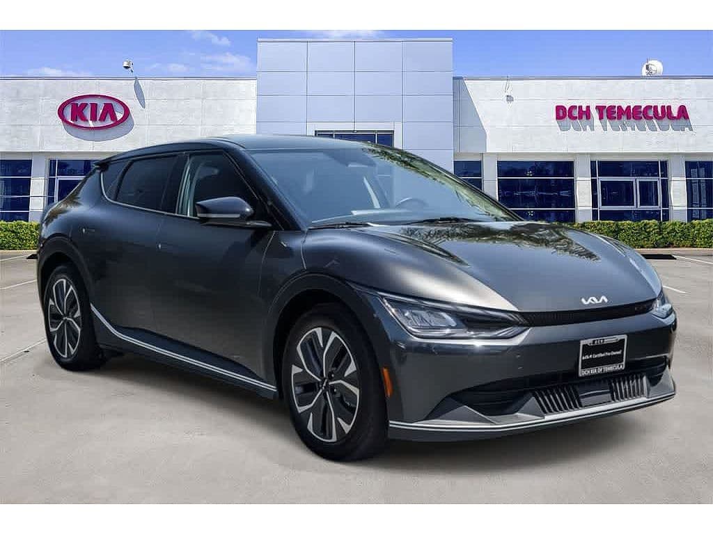 2023 Kia EV6 photo 1