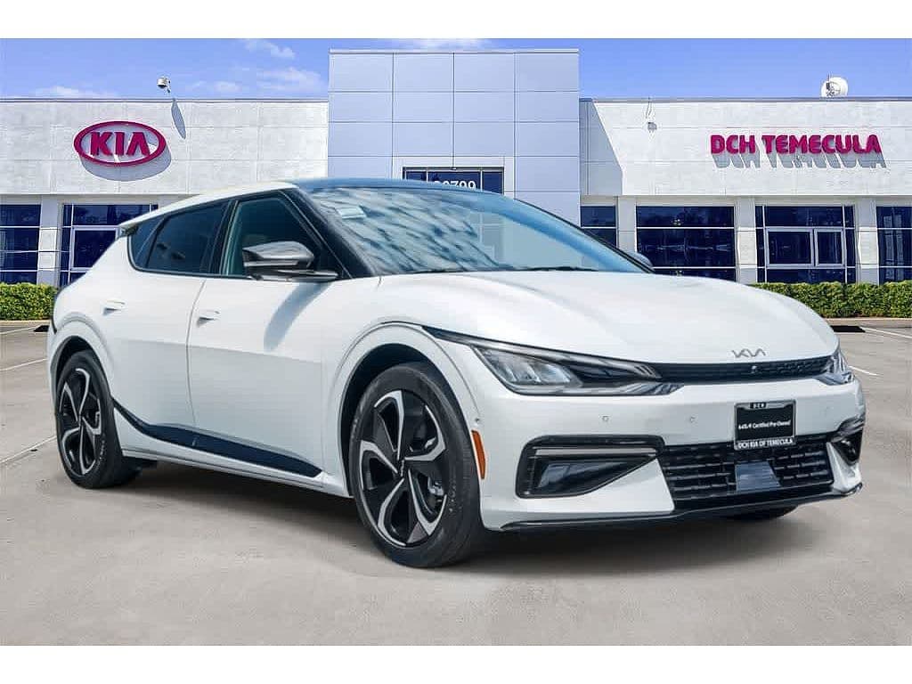 2023 Kia EV6 photo 1