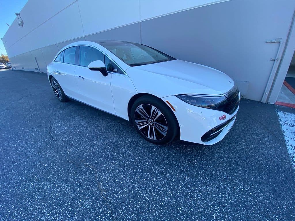 2024 Mercedes-Benz EQS 450+ photo 1