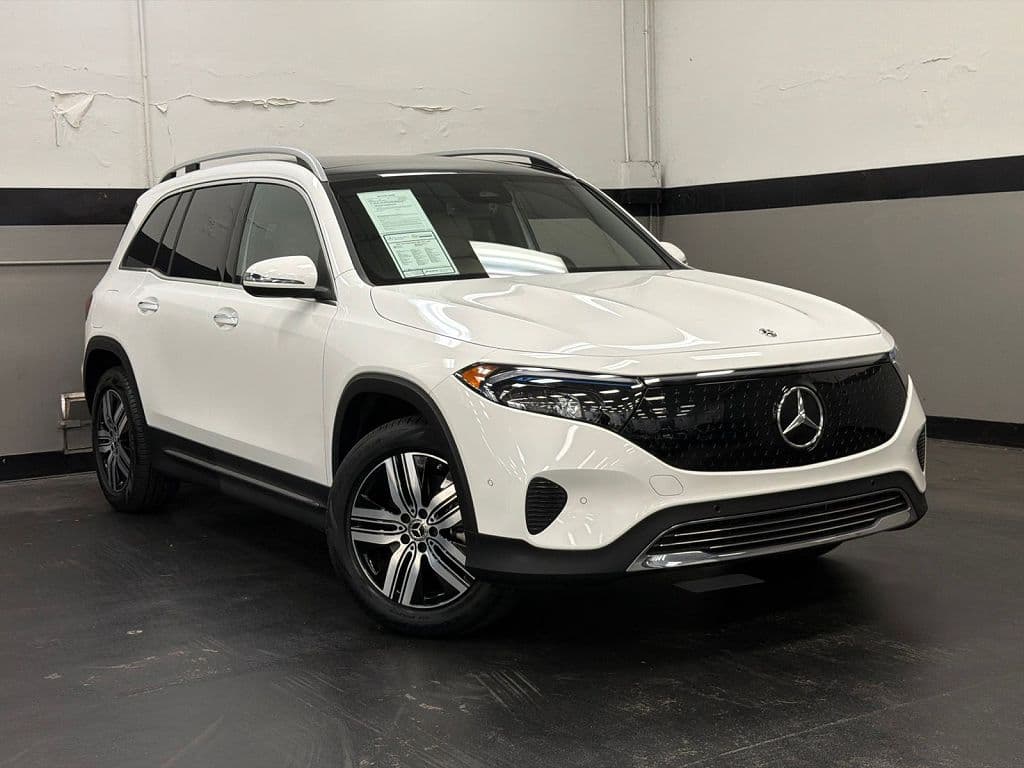 2024 Mercedes-Benz EQB 250+ photo 1